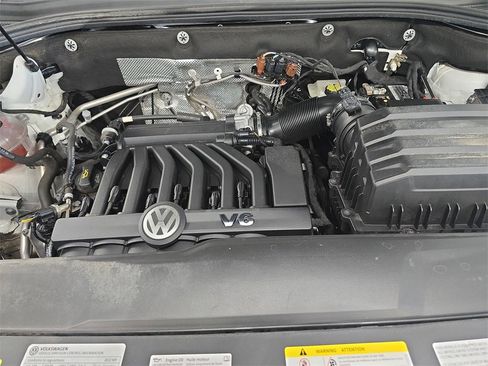 Used 2022 Volkswagen Atlas Cross Sport SEL Premium R-Line image 24