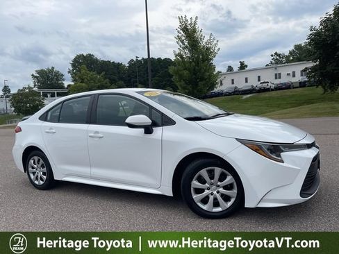 Used 2024 Toyota Corolla LE FWD image 1