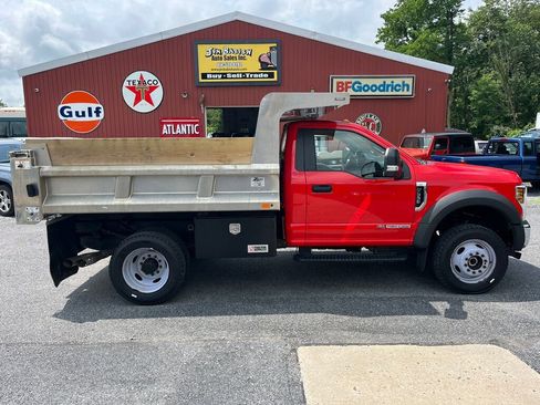 Used 2019 Ford F550 4x4 Regular Cab Super Duty image 2