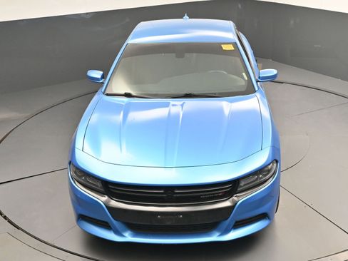 Used 2015 Dodge Charger SXT image 30