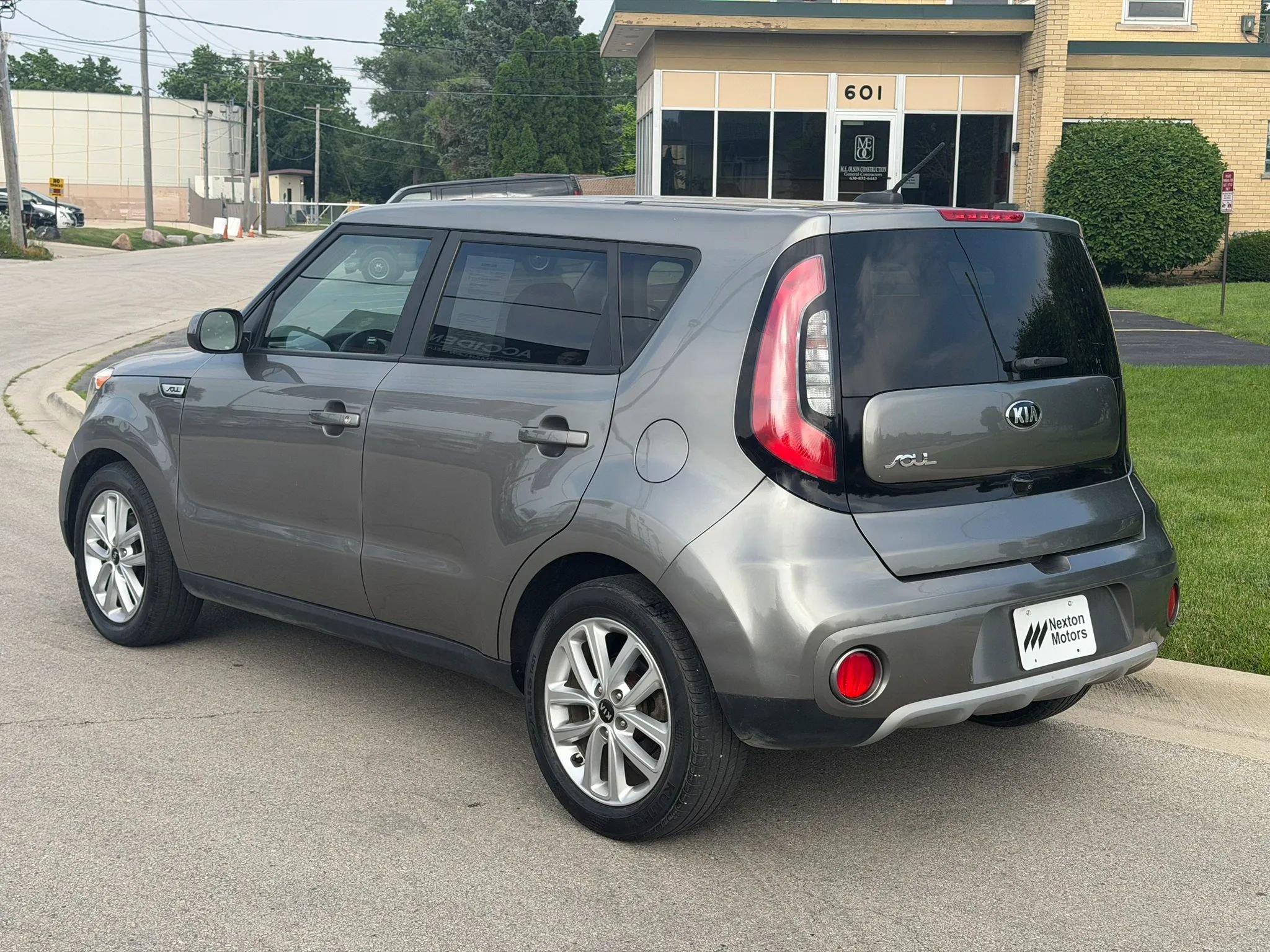Used 2019 Kia Soul + FWD image 4