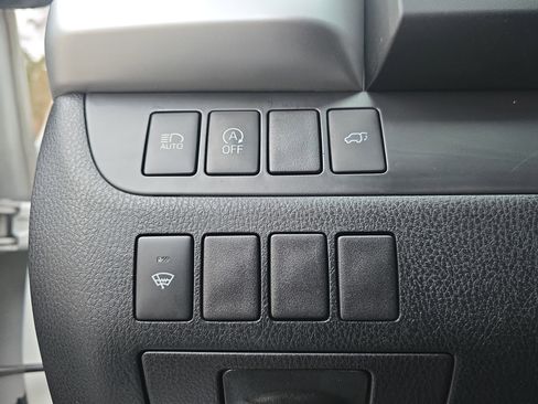 Used 2018 Toyota Highlander XLE image 25