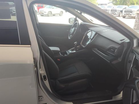 Used 2025 Subaru Outback Premium AWD/4WD image 19