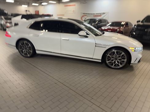 Used 2025 Genesis G90 3.5T image 6
