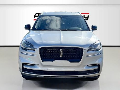 Used 2024 Lincoln Aviator AWD w/ Elements Package image 2