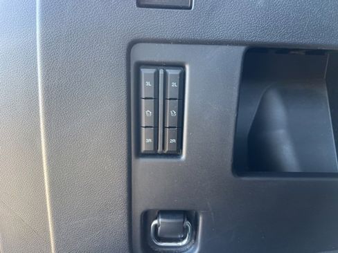 Certified 2024 Ford Expedition Platinum image 16