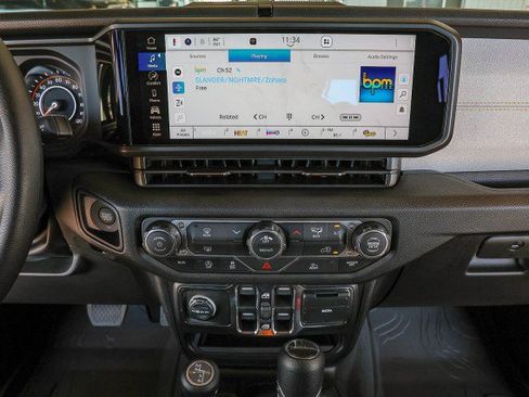 New 2026 Jeep Gladiator Sport image 14