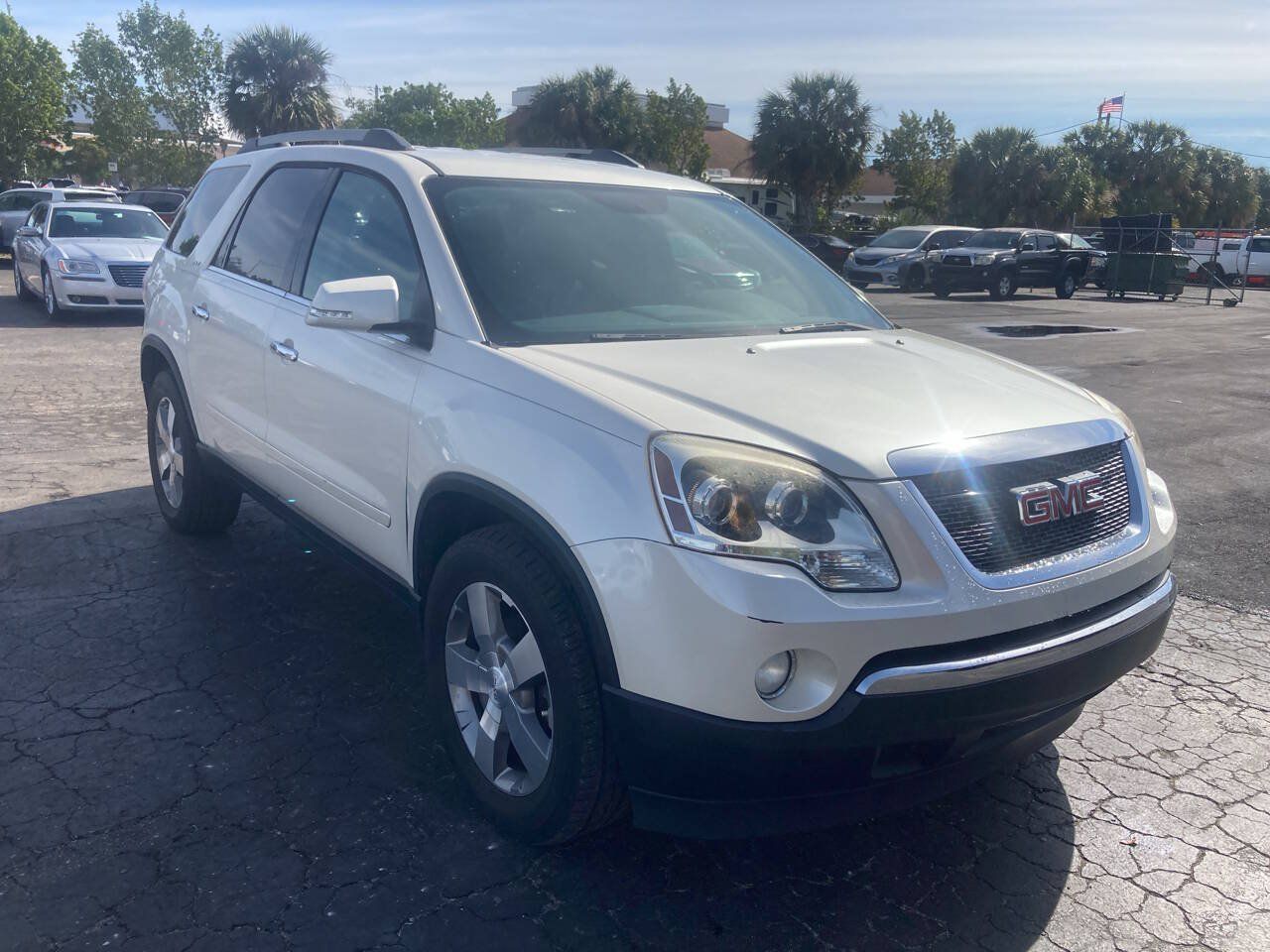 Used 2011 GMC Acadia SLT FWD image 5
