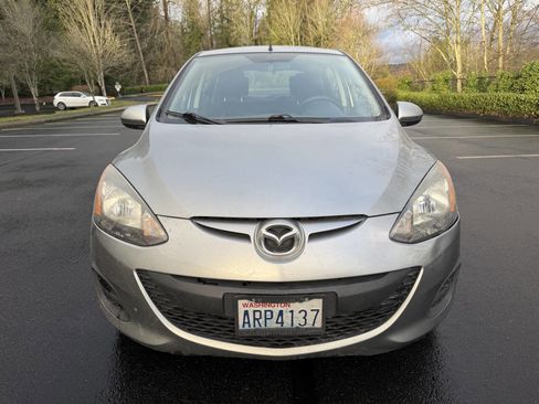 Used 2013 MAZDA MAZDA2 Sport image 2