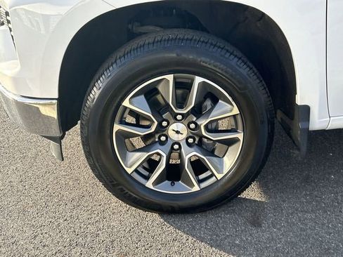Used 2022 Chevrolet Silverado 1500 LT image 10