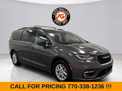 Used 2022 Chrysler Pacifica Touring-L