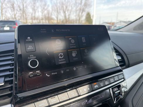 Used 2025 Honda Odyssey EX-L image 32