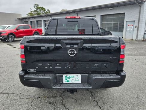 New 2026 Nissan Frontier SV w/ SV Convenience Package AWD/4WD image 8