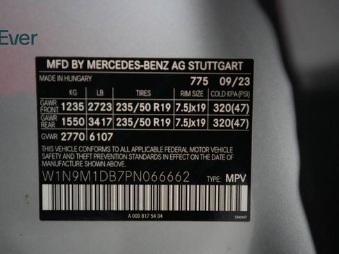 Used 2023 Mercedes-Benz EQB 350 4MATIC SUV image 27