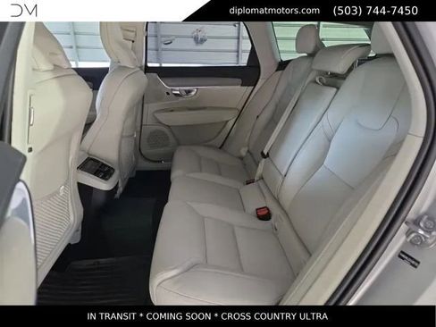 Used 2025 Volvo V90 B6 Cross Country Ultra w/ Protection Package Premier AWD/4WD image 9