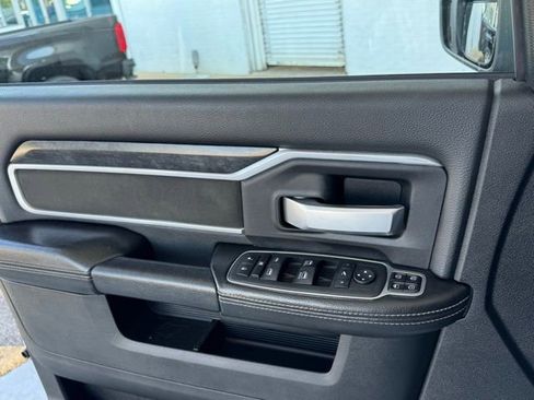 Used 2024 RAM 2500 Big Horn image 33