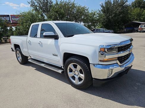 Used 2017 Chevrolet Silverado 1500 LT w/ Texas Edition RWD image 10