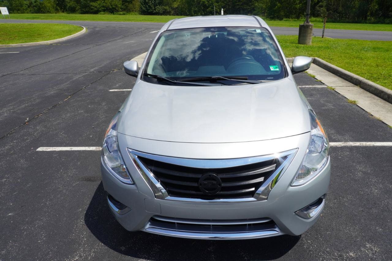 Used 2017 Nissan Versa SV w/ SV Special Edition Package FWD image 17