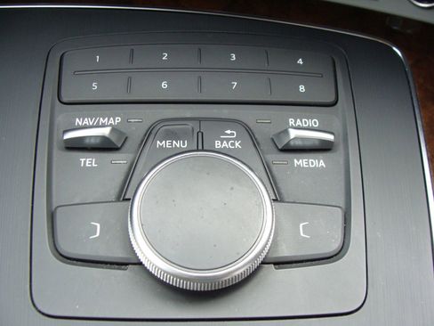 Used 2019 Audi Q5 2.0T Premium w/ Convenience Package image 27