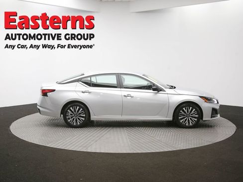 Used 2024 Nissan Altima 2.5 SV image 42