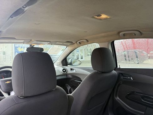 Used 2020 Chevrolet Sonic LT image 20