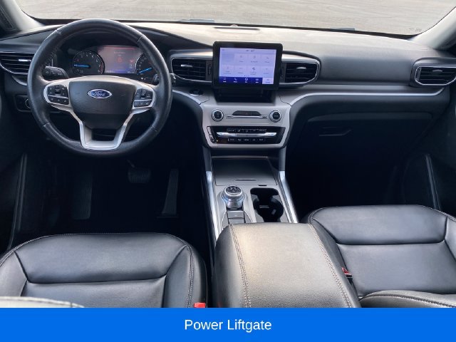 Used 2023 Ford Explorer XLT AWD/4WD image 5