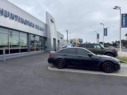 Used 2025 BMW M3 w/ Executive Package RWD image 3