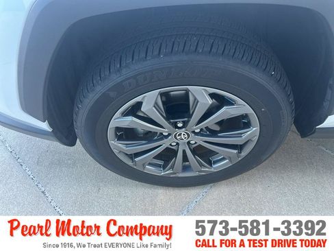Used 2025 Toyota RAV4 Limited w/ Advanced Technology Package AWD/4WD image 8