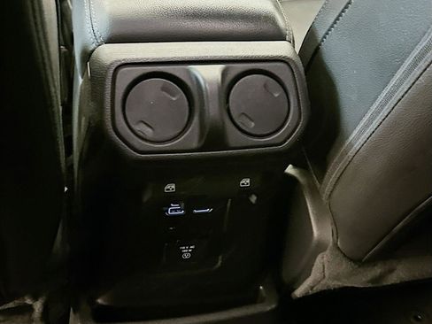 Used 2023 Jeep Wrangler Sahara AWD/4WD image 27
