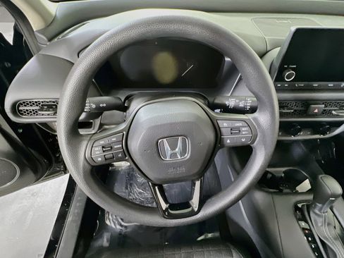 Used 2025 Honda HR-V LX image 11