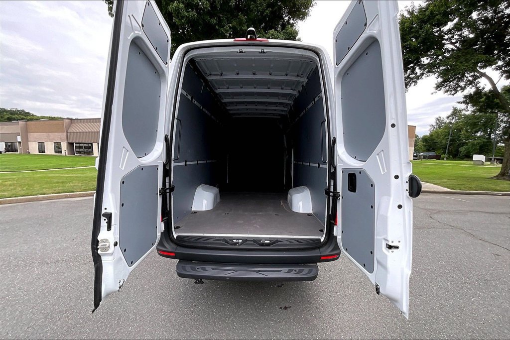 Used 2026 Mercedes-Benz Sprinter 3500 image 17