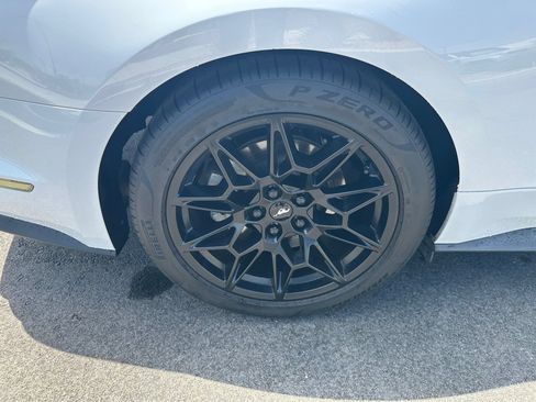 Used 2020 Ford Mustang GT Premium w/ Enhanced Security Package RWD image 9