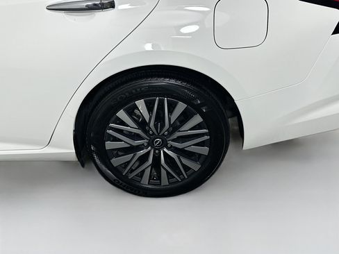 Used 2025 Nissan Altima 2.5 SV FWD image 11