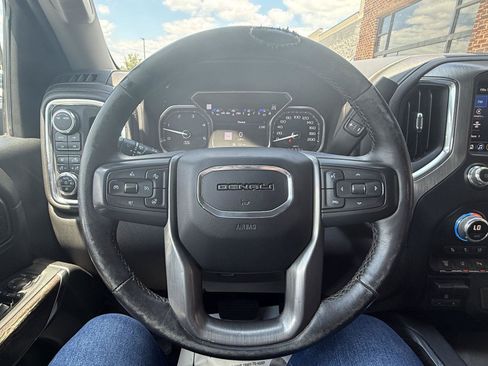 Used 2022 GMC Sierra 2500 Denali w/ Denali Ultimate Package AWD/4WD image 24