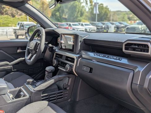 Used 2026 Toyota Tacoma TRD Off-Road image 30