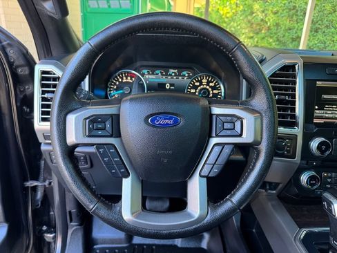 Used 2015 Ford F150 Platinum w/ Technology Package AWD/4WD image 19