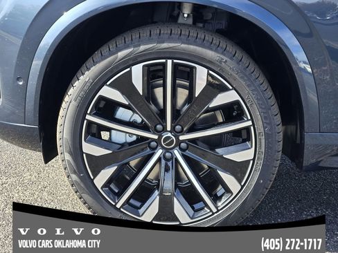 New 2026 Volvo XC90 B6 Plus w/ Protection Package Premier image 11