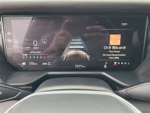 Used 2025 GMC Acadia Elevation image 15