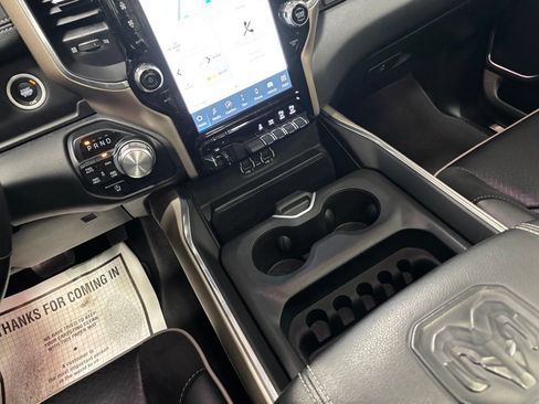 Used 2022 RAM 1500 Laramie AWD/4WD image 37