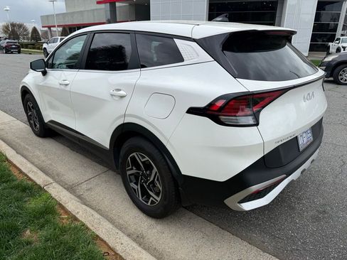 Used 2023 Kia Sportage LX image 4