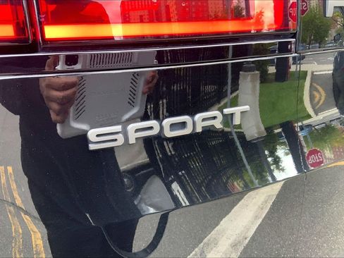 Certified 2024 Land Rover Range Rover Sport SE AWD/4WD image 9