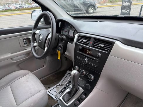 Used 2008 Suzuki XL7 AWD w/ 3rd Row image 18
