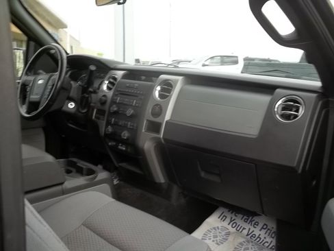 Used 2012 Ford F150 XLT w/ XLT Chrome Pkg image 9