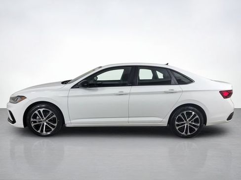 Used 2025 Volkswagen Jetta Sport FWD image 6