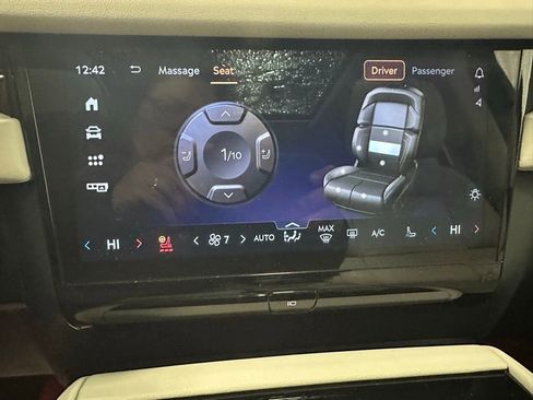 Used 2025 Lincoln Navigator L Reserve image 41