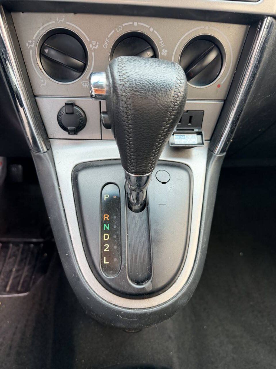 Used 2005 Toyota Matrix XR w/ Extra Value Pkg 2 FWD image 17