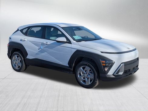 New 2026 Hyundai Kona SE image 3