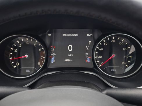 Used 2017 Jeep Compass Limited w/ Navigation Group AWD/4WD image 32