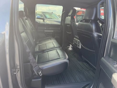 Used 2018 Ford F150 Raptor w/ Equipment Group 802A Luxury image 17