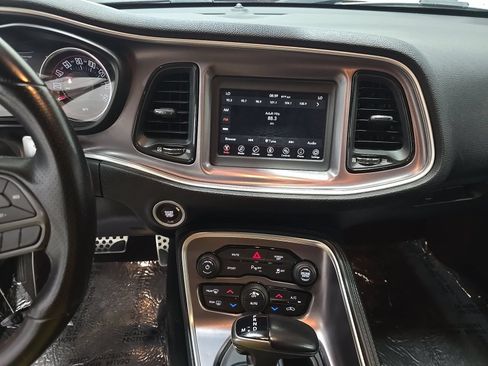 Used 2021 Dodge Challenger GT RWD image 7